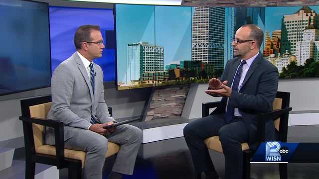 WISN 12 legal analyst weighs in on the judge praising Darrell Brooks' behavior in court on Day 5 - Vimarsana News