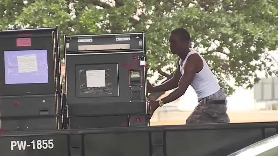 Riviera Beach police crack down illegal gambling in citywide sting