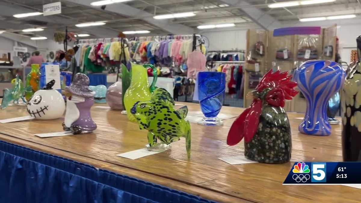 Glassblowers visit Champlain Valley Fair to give back to Vermont community