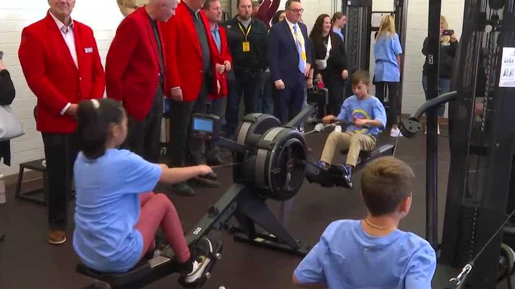 Boone Middle School receives $100,000 gym from national organization