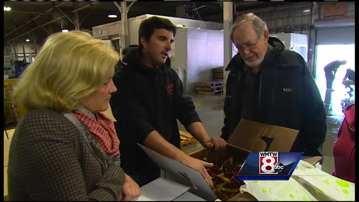 Alaska lawmaker visits Maine to learn more about lobster industry
