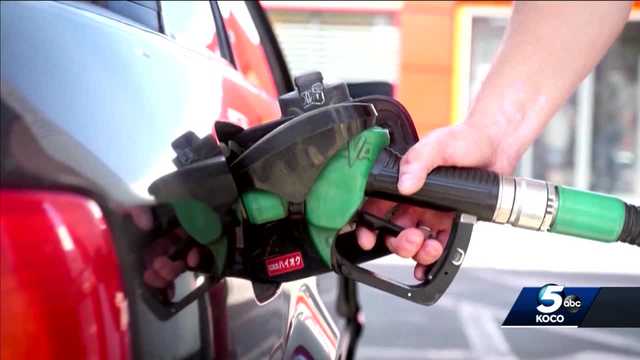 Oklahoma gas prices continue to climb, dig deeper into wallets - Vimarsana News