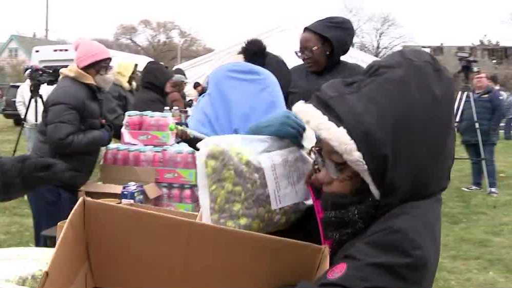Milwaukee’s Community Thanksgiving Day Feast Milwaukee’s Community Thanksgiving Day Feast