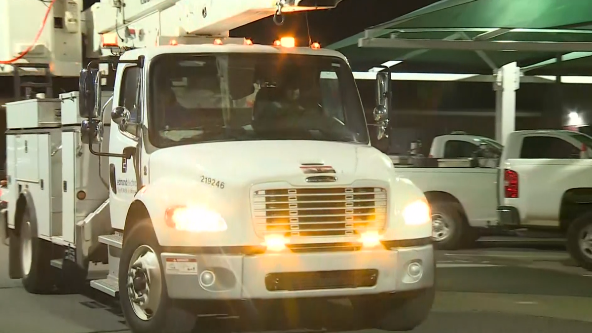 Edmond Electric line crews heading to Florida ahead of Idalia