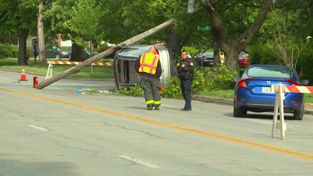 Des Moines crash into power pole caused by sleep-deprived driver - Vimarsana News