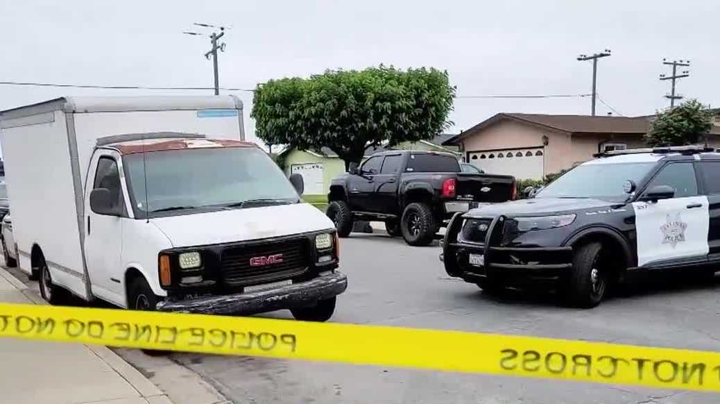 Salinas police shoot knife-wielding man after 911 calls about car damage and obscenities