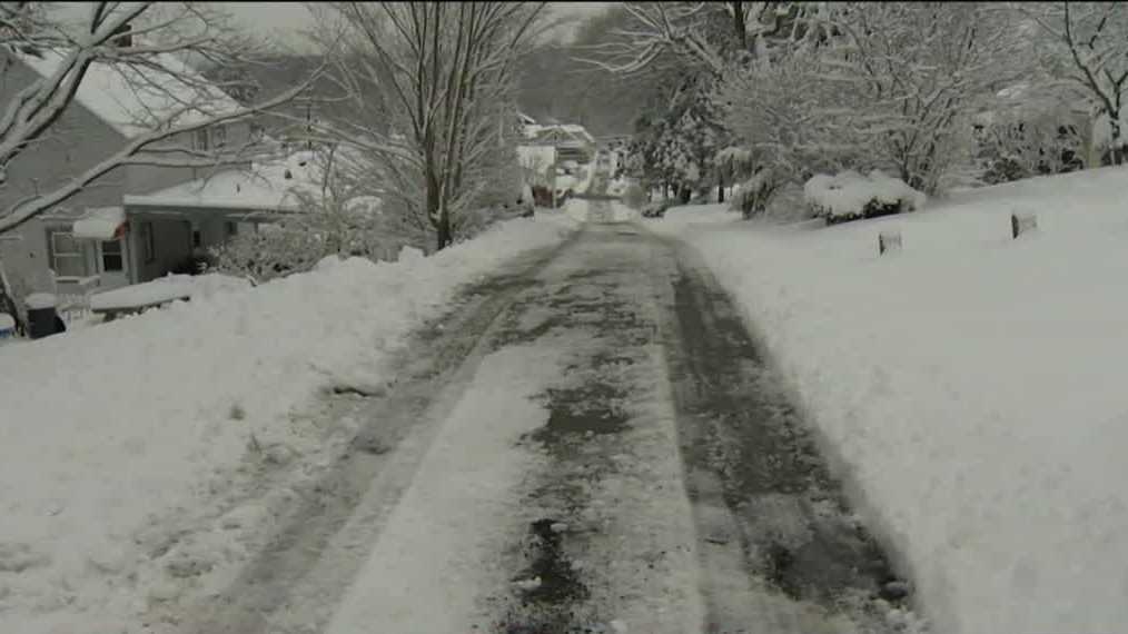 Police Man struck and killed by plow truck while walking with snow
