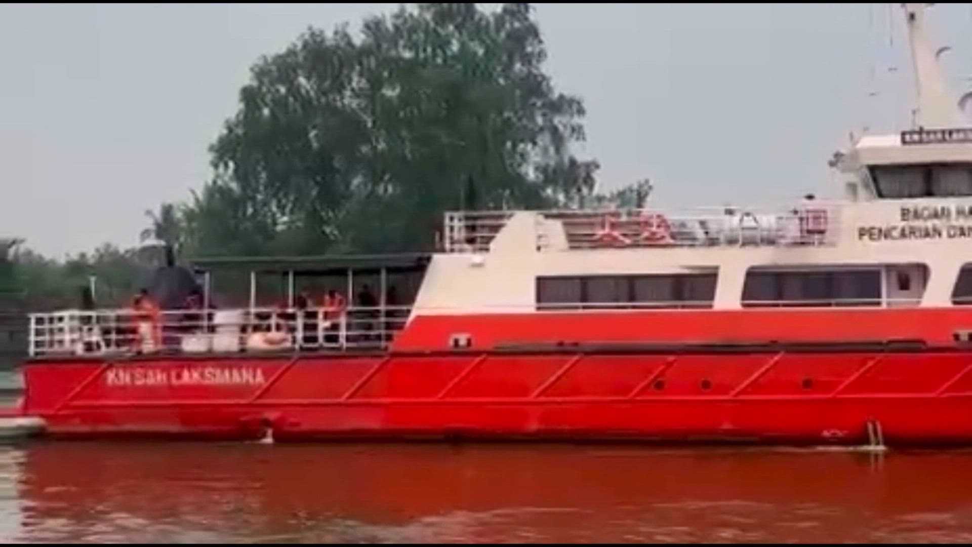 Search underway for Indonesian passenger ship