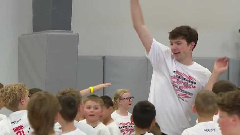Nebraska basketball players give back to Elkhorn community at youth basketball camp