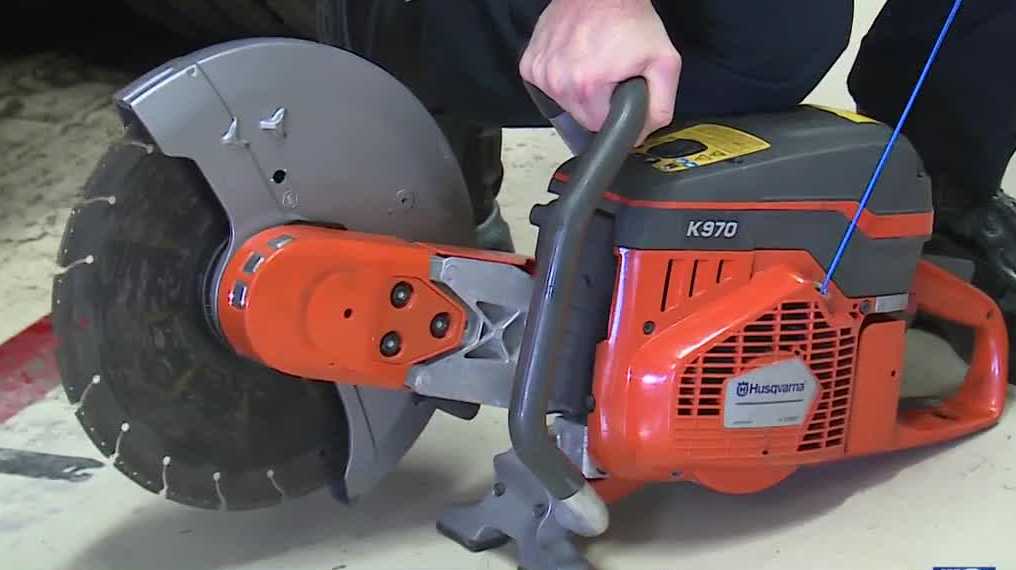 Waukesha firefighters use saw to free man's hand stuck in snowblower