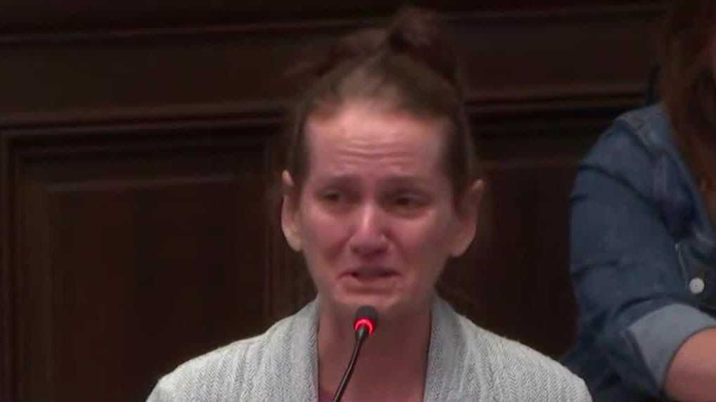 Iowa woman accused of shooting her husband takes the stand in murder trial