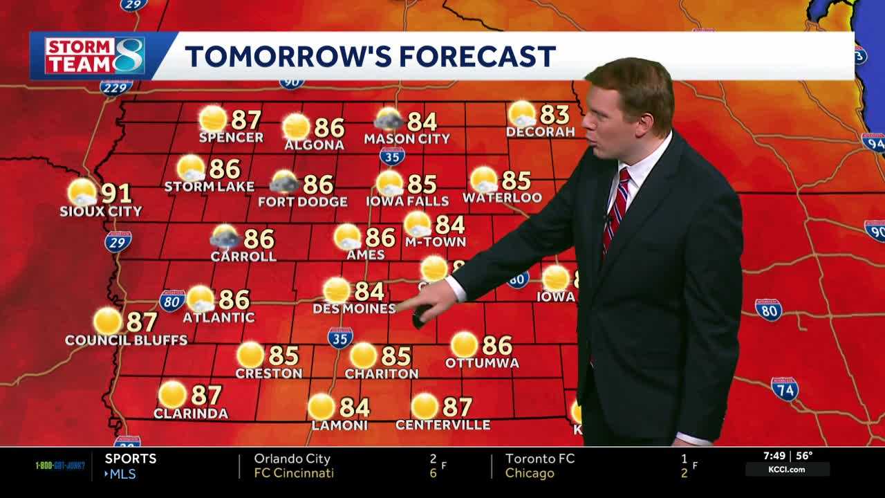 Iowa weather: More warmth and some humidity to end the weekend
