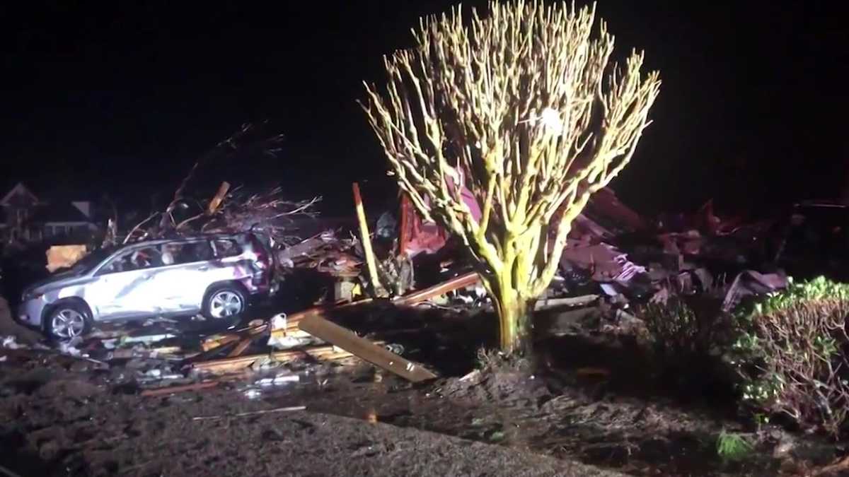 At least 3 dead, 10 injured in North Carolina tornado