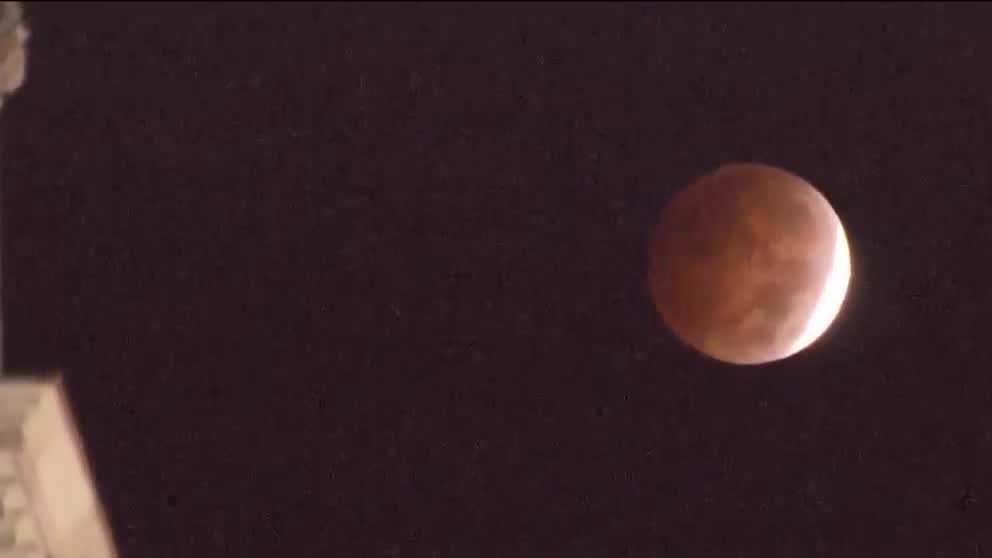 How to see the total lunar eclipse in California on Tuesday - KCRA