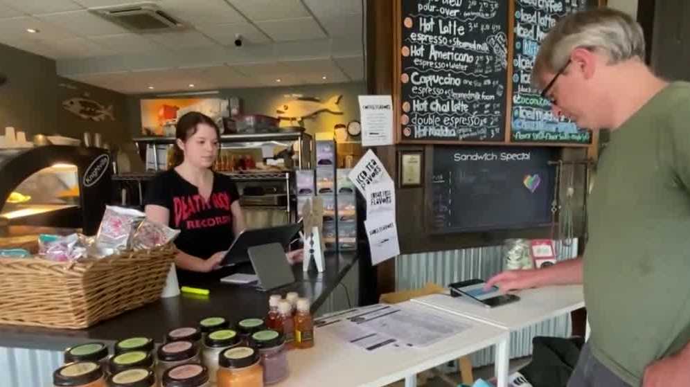 Las tiendas sin efectivo en el sur de Portland están bajo fuego