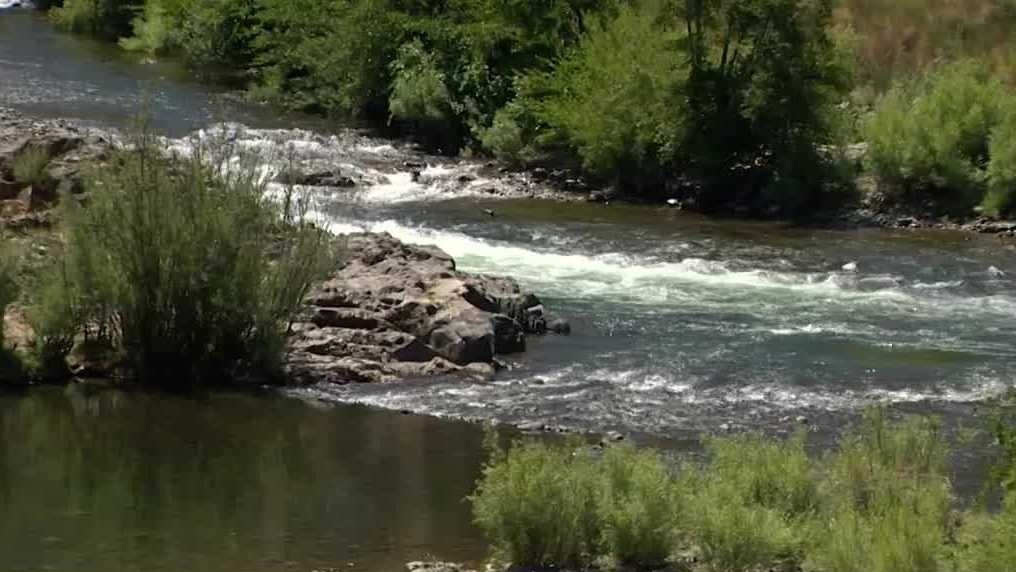 Auburn State Parks lifeguards rescue 2 juveniles from American River – KCRA