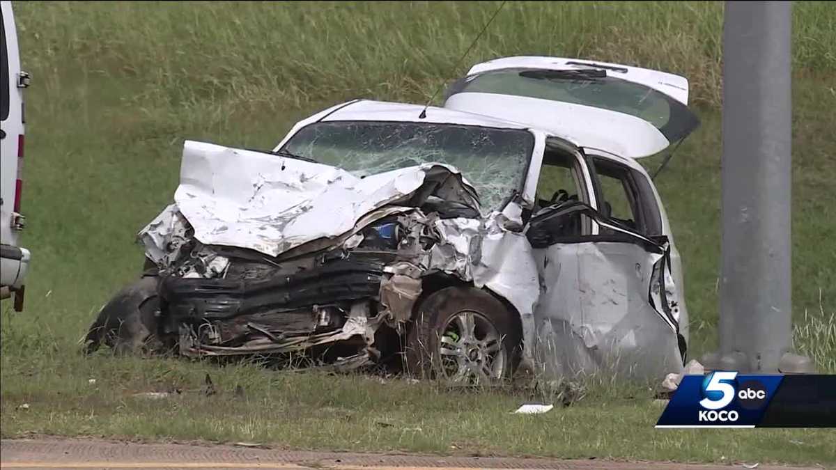3 people hospitalized after police chase, crash in Shawnee