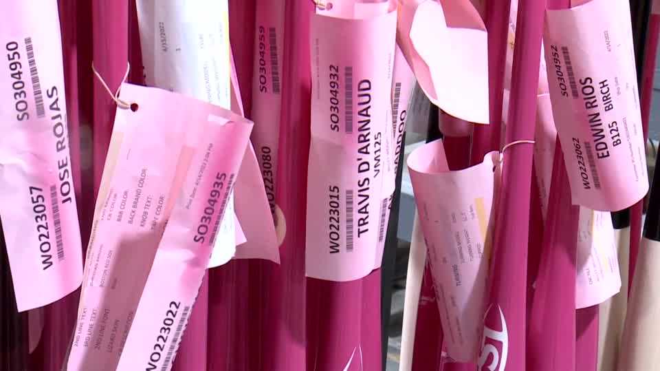 Louisville Slugger making pink bats for pros to swing on Mother's Day