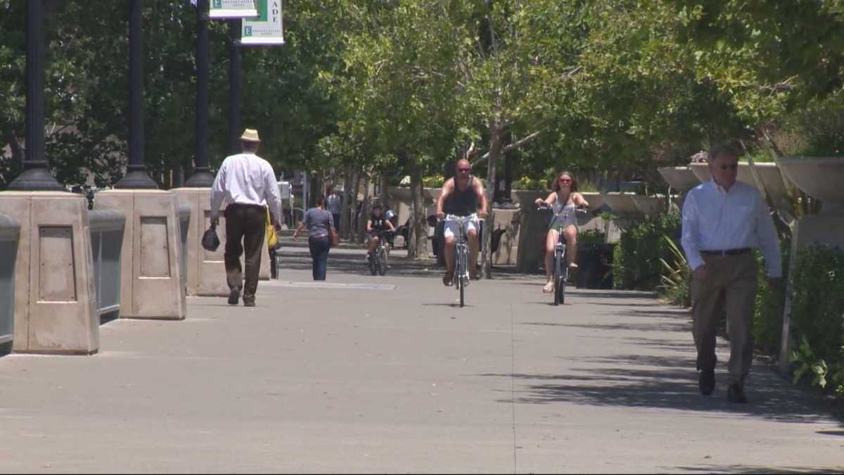 Sacramento holds meeting to discuss bikes on sidewalks