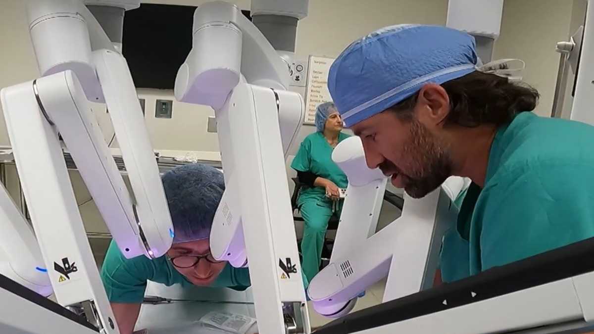 South Carolina hospital gets latest technology for robotic-assisted surgery