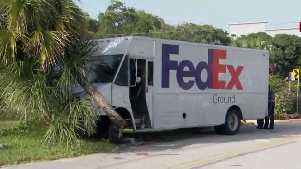 Stolen Fedex Truck Crashes In Daytona Beach 1183