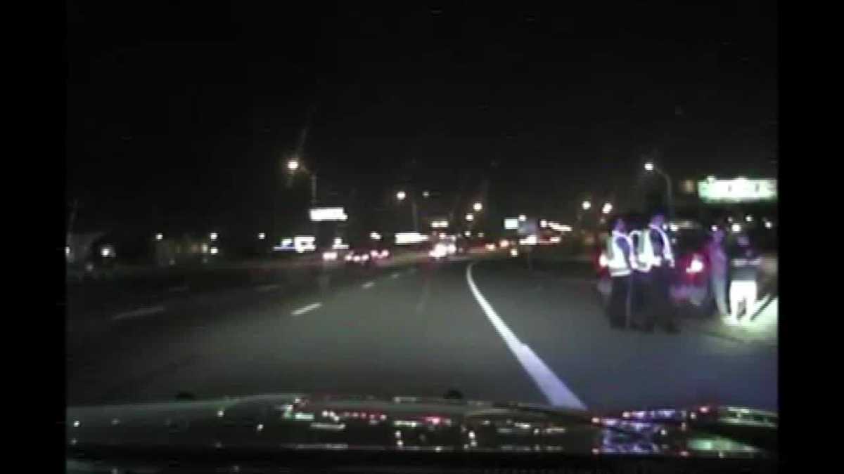 Caught On Camera Dui Driver Nearly Hits Officers Helping Disabled Motorist