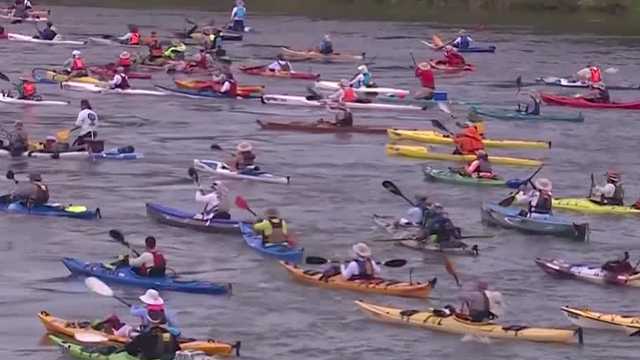 Grueling MR340 race down the Missouri River kicks off in Kansas City