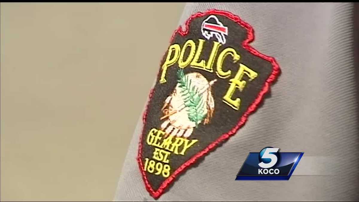 Geary police officer accused of pawning service weapon