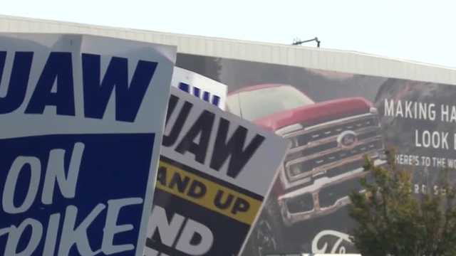 How 'strike pay' works for Louisville Ford employees picketing - Vimarsana News