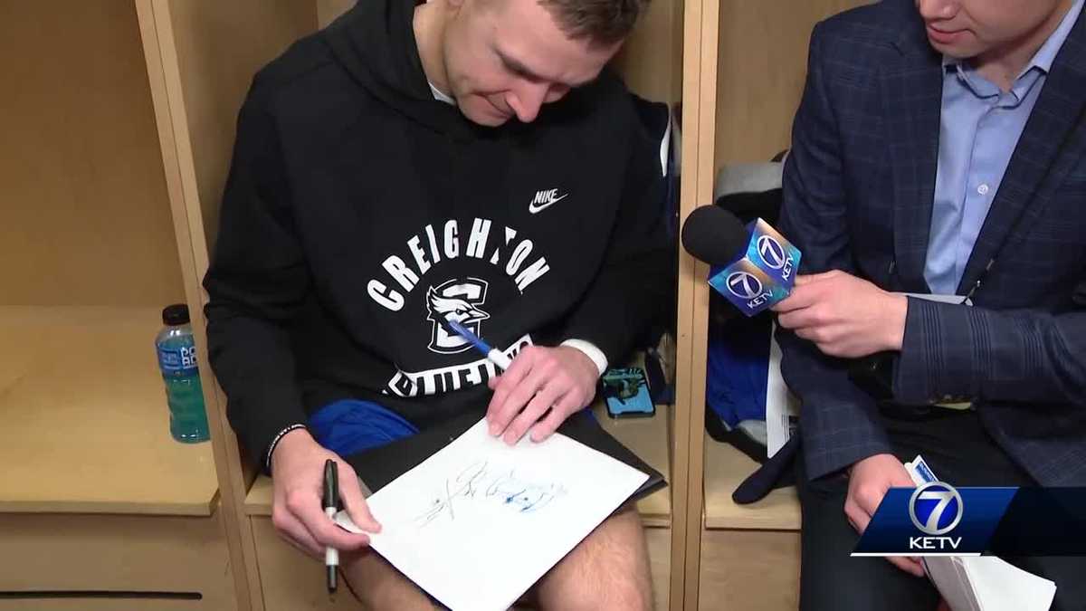 Creighton men's basketball tries hand at drawing logo