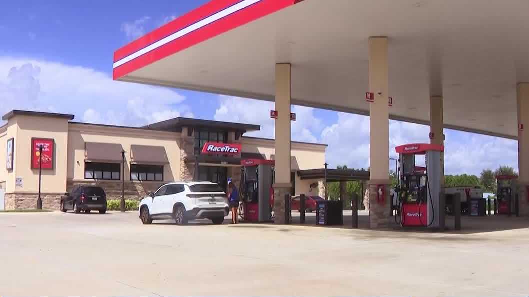 Teens' fishing poles stolen at North Fort Myers gas station as thief strikes in minutes