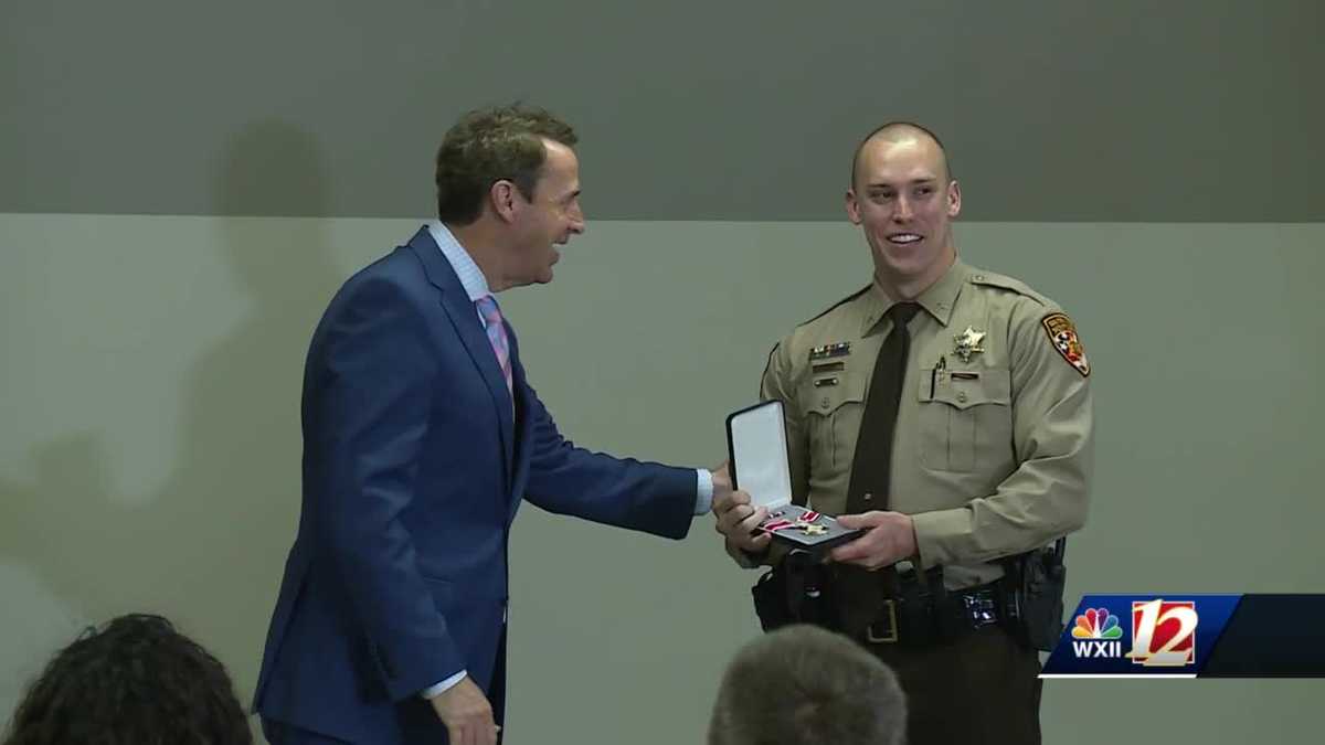 Deputy honored with Congressional Badge of Bravery after being shot ...