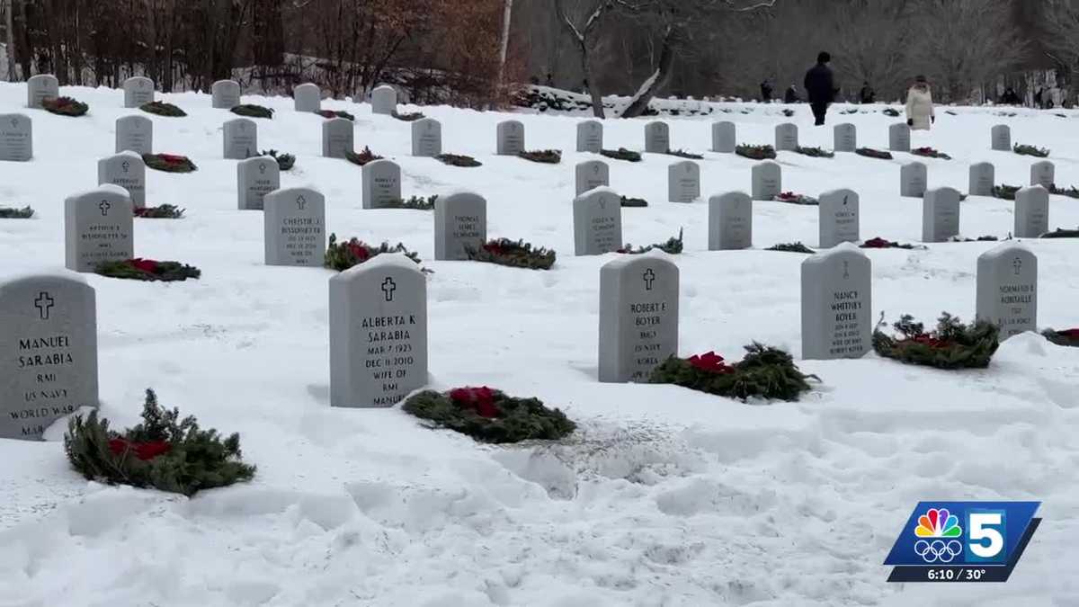 Hundreds honor fallen service members at Vermont Veterans Memorial Cemetery