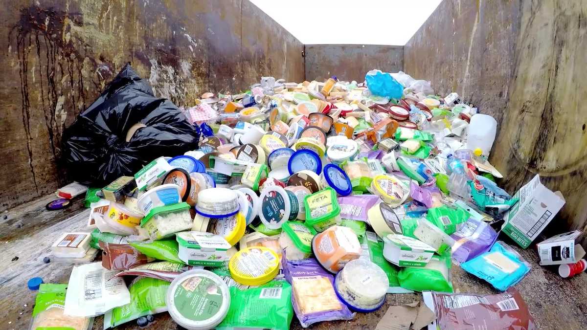 Store forced to throw out perishable food after storm