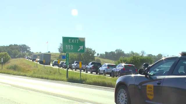 Iowa State Patrol investigating 2 chain reaction crashes - Vimarsana News