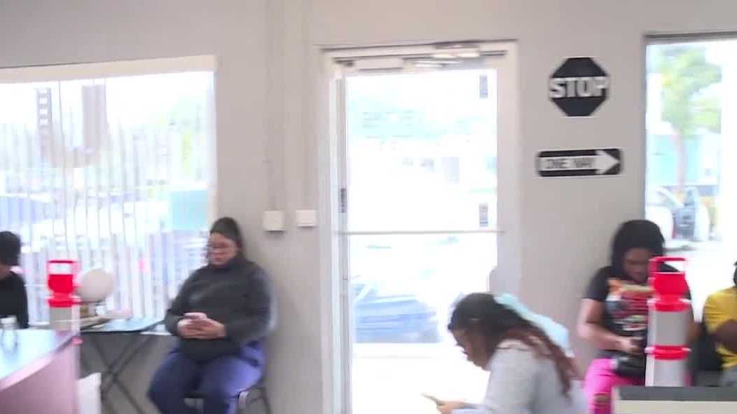 Lake Worth driving school seeing an influx of people taking their driver's test before deadline