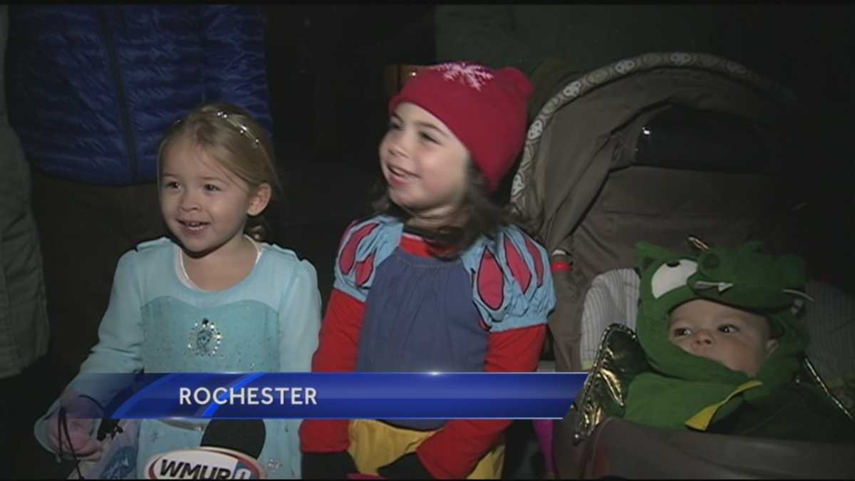 Kids go trickortreating in Rochester