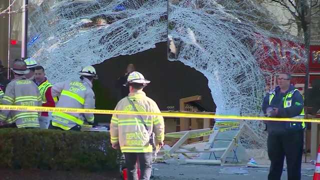 Defense claims faulty AI tech led to fatal Hingham Apple Store crash - Vimarsana News