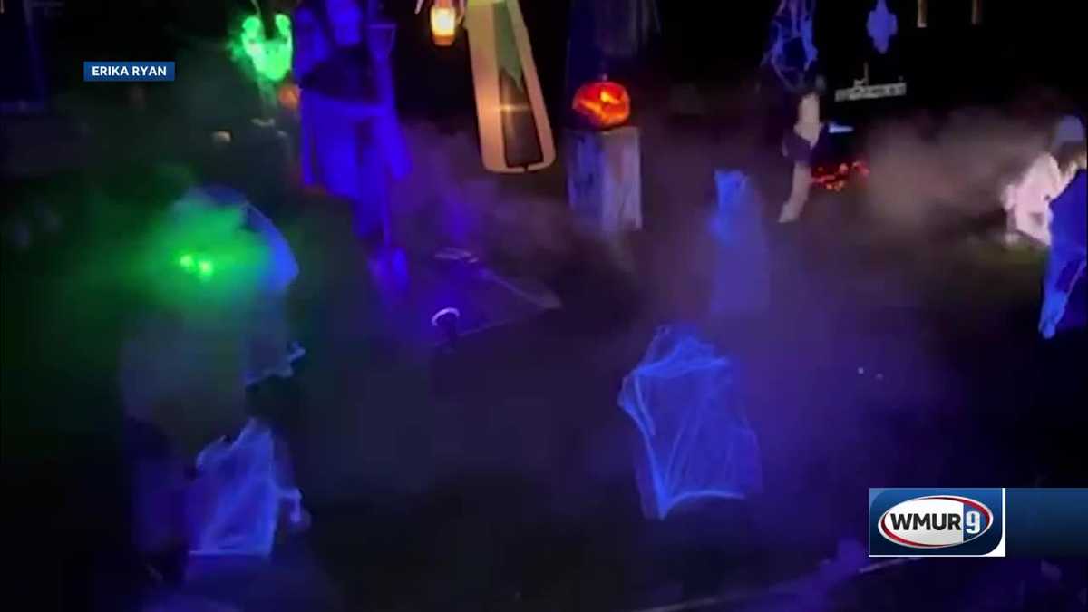 Video Spooky Halloween display at home in Derry, NH