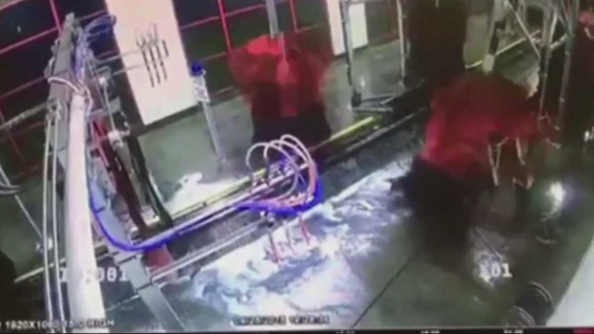 Caught on camera Car wash employee's wild, soapy ride