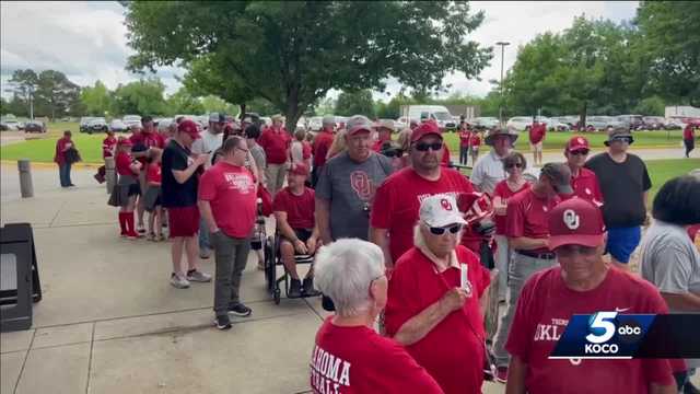 Softball fans line up hours ahead of Sooners first regional game - Vimarsana News
