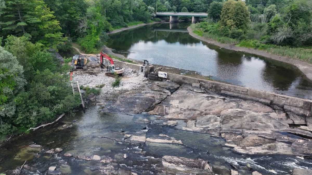 Royal River dam removal project underway in Yarmouth, Maine