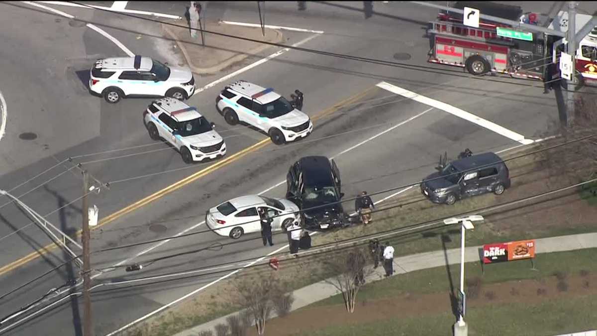 Police: 5 juveniles, 18-year-old arrested after police pursuit