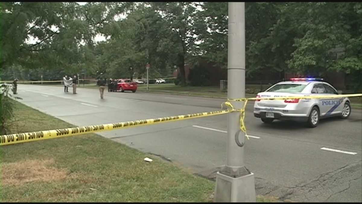 Man clinging to life after west Louisville shooting