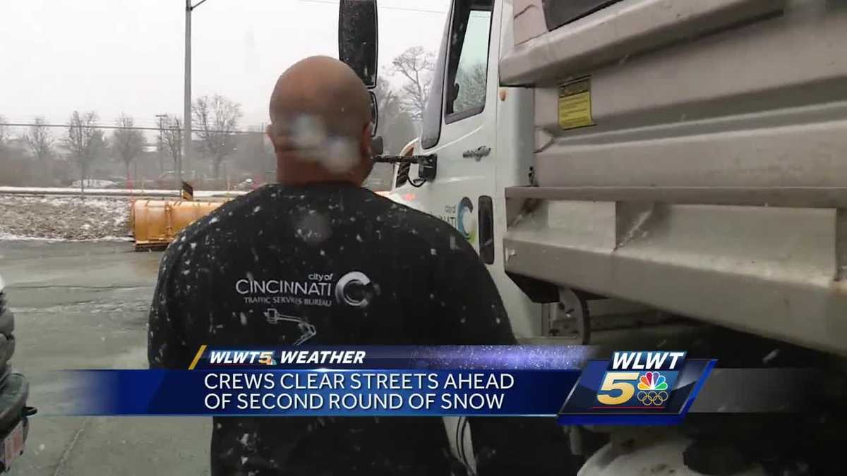 Another round of snow keeps road crews busy in Greater Cincinnati