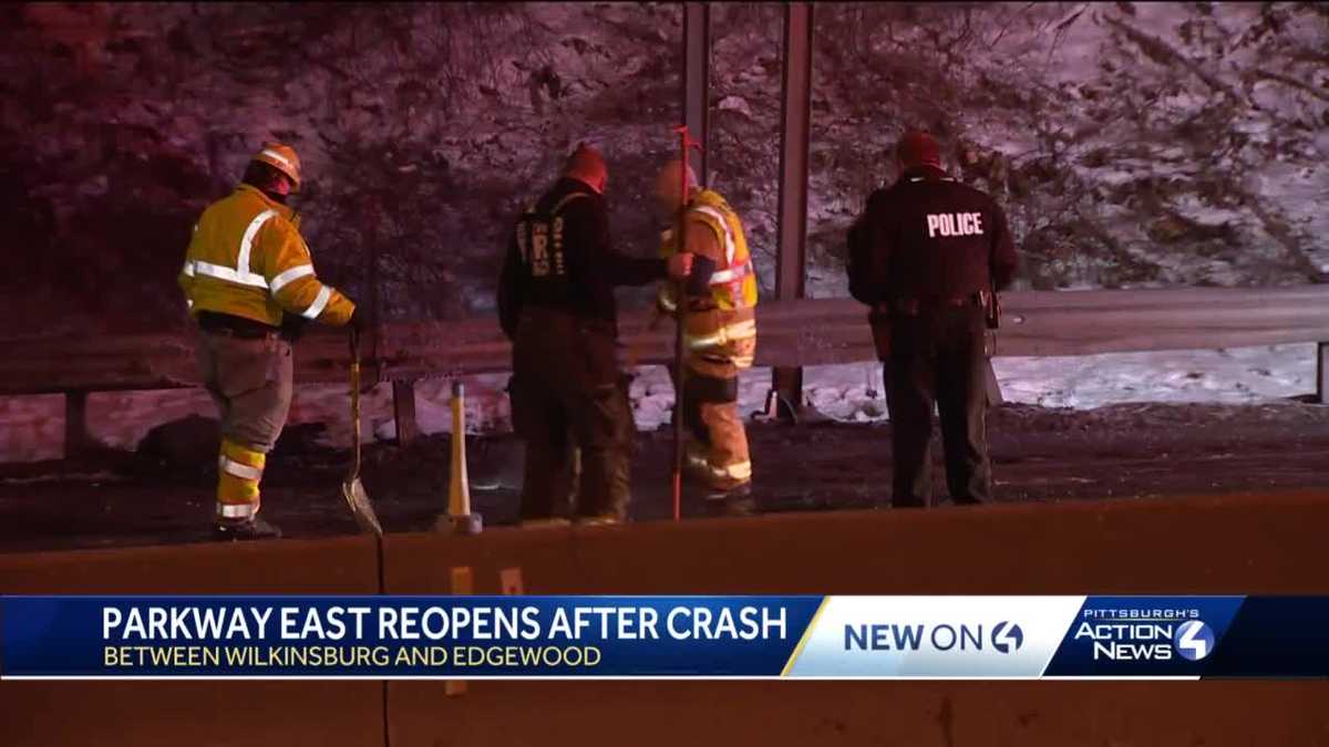 Parkway East reopens after multivehicle crash
