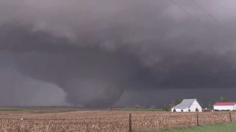 Video: Large tornado rips through southwest Iowa