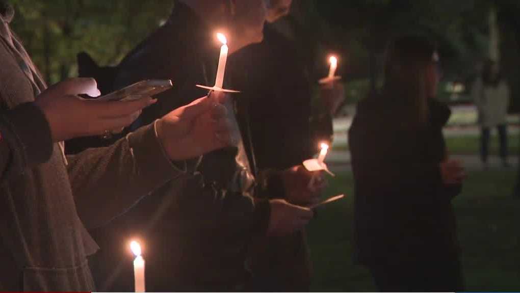 Students organize vigil at UNH for victims of IsraelHamas war