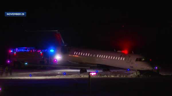 frustrated passengers faced delays and cancellations after plane slid off des moines airport runway