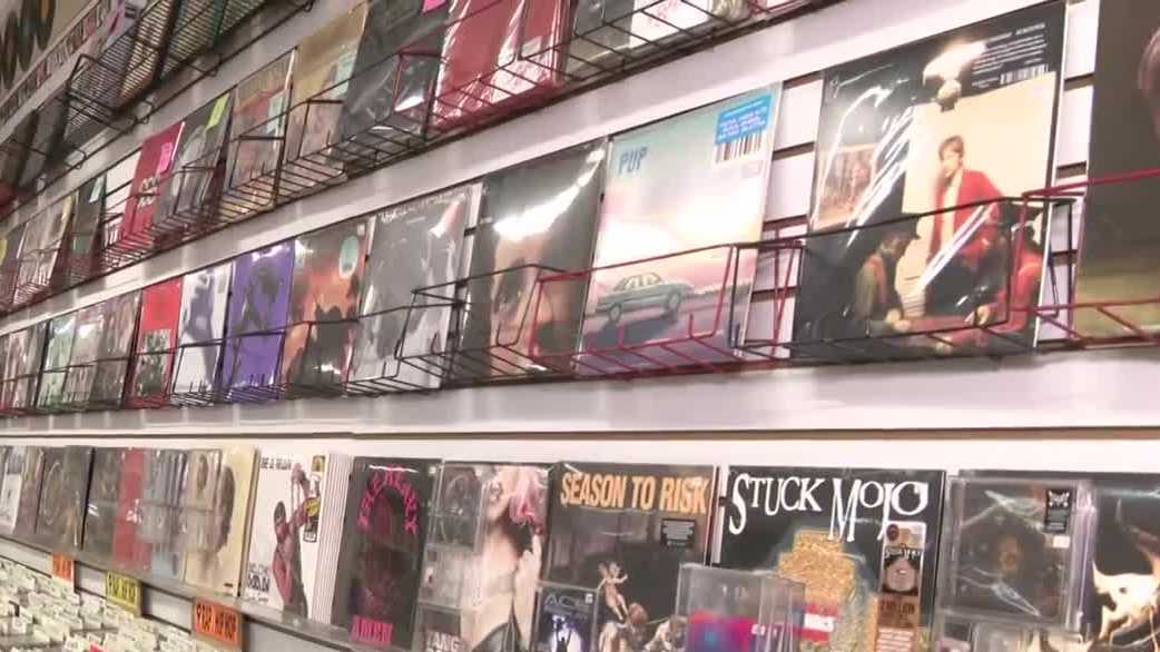 Vinyl Fans Prepare for Major Event in Louisville